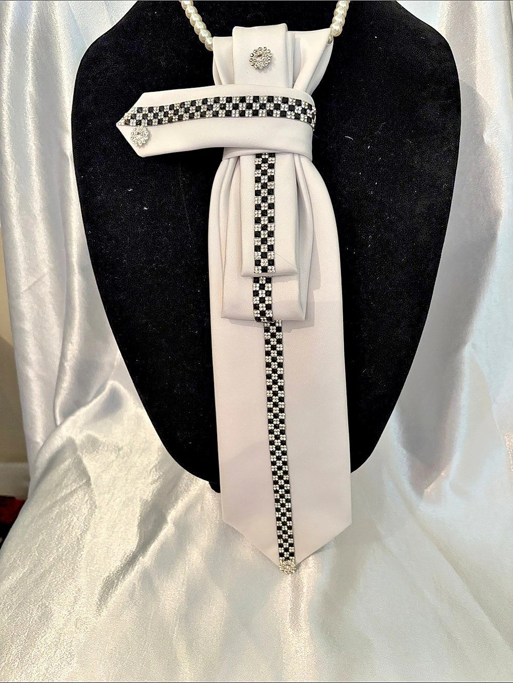 White & Black Checkered Embellished Tie Necklace